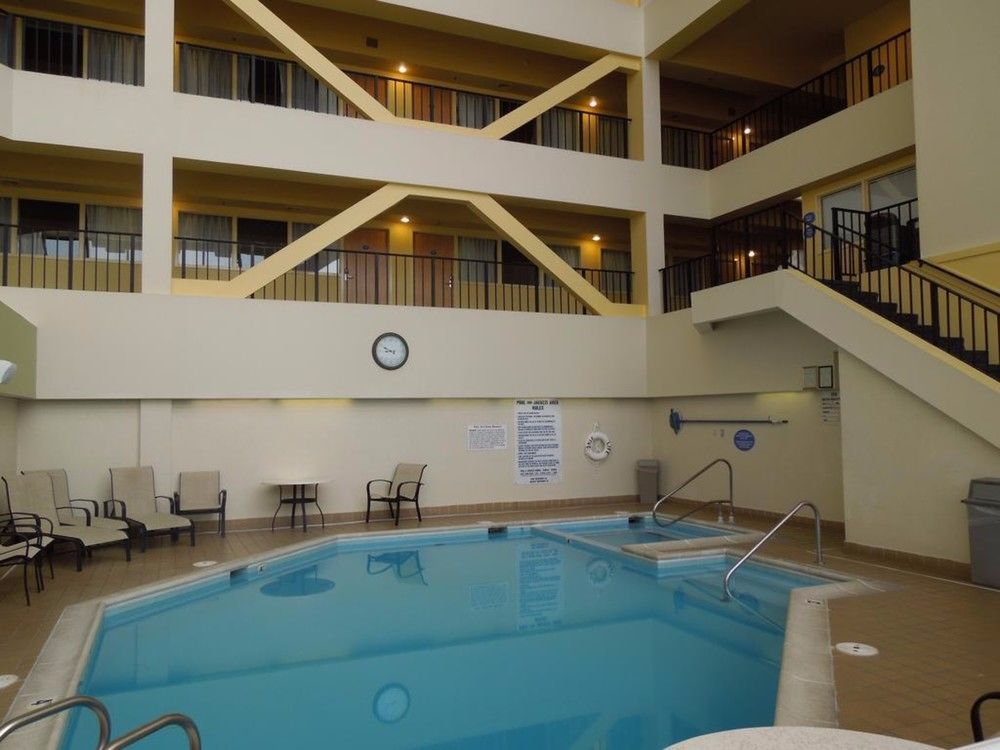 The Atrium Resort, Virginia Beach By Vacatia מראה חיצוני תמונה