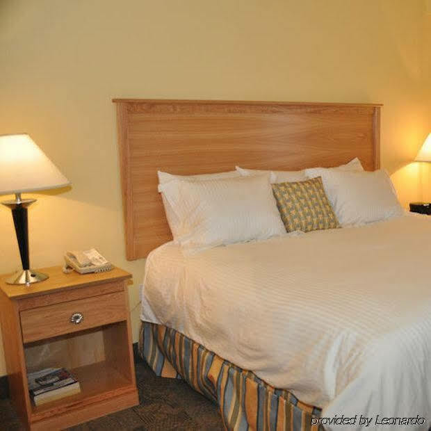 The Atrium Resort, Virginia Beach By Vacatia מראה חיצוני תמונה
